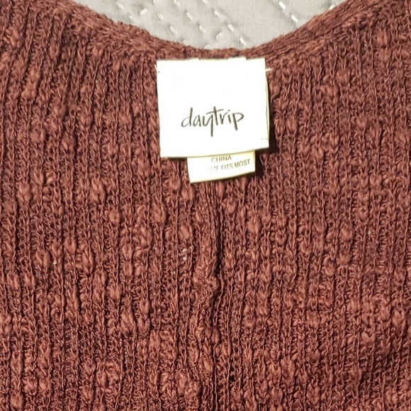 DAYTRIP Fringed Sweater Vest - OS - Picture 5 of 7